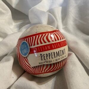 ❤️ Fizz and bubble artesian bath fizzy peppermint scented bath bomb